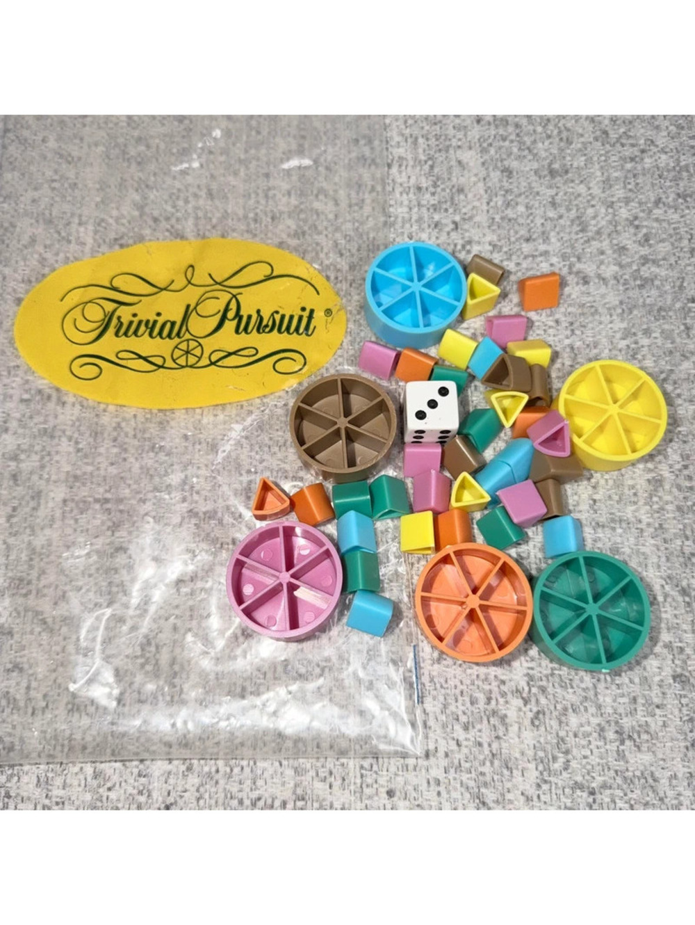 Trivial Pursuit Replacement Pie Pieces Wedges Tokens Die Game Parts Craft Mini